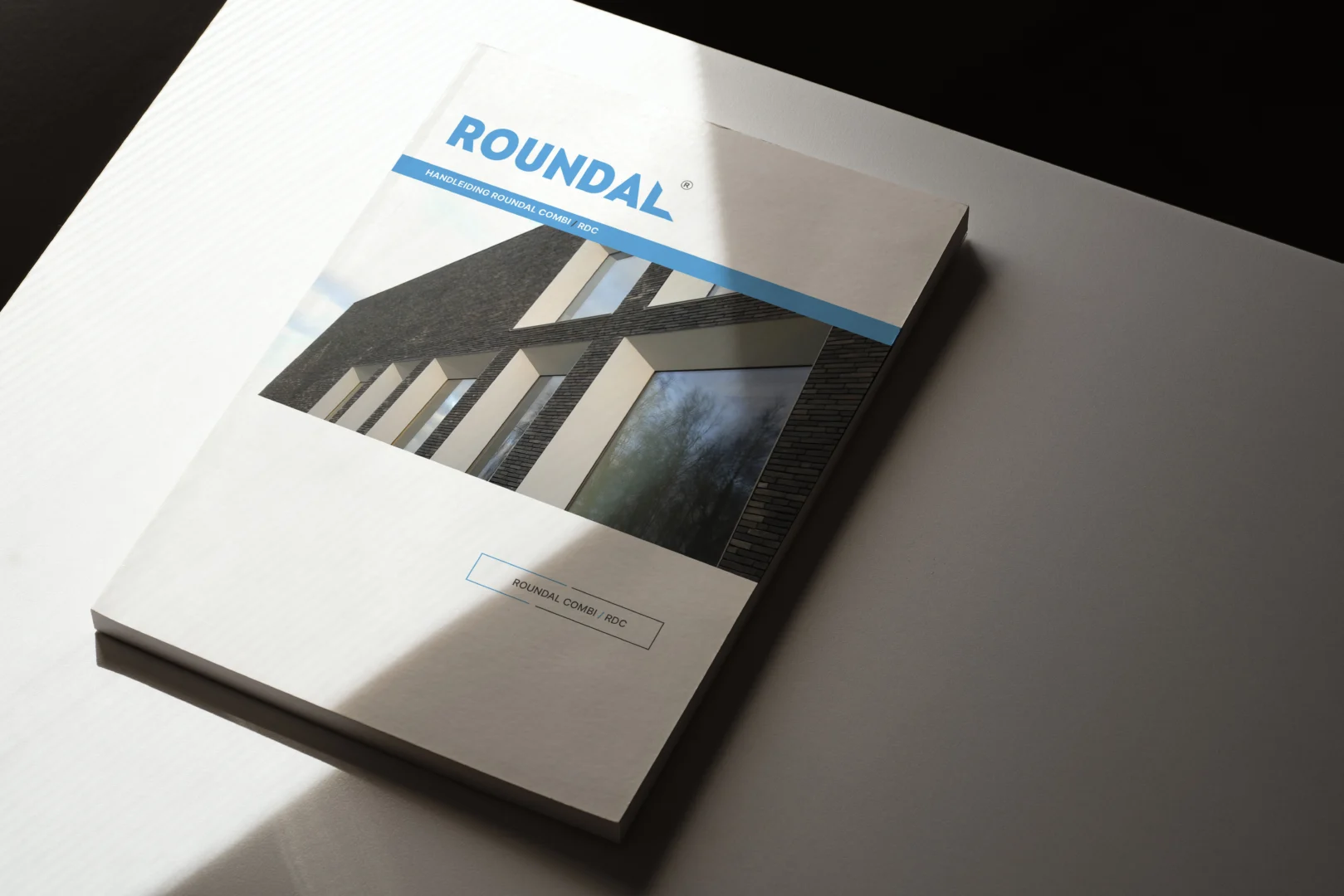 Lees meer over het artikel De Roundal RDC-Bijbel